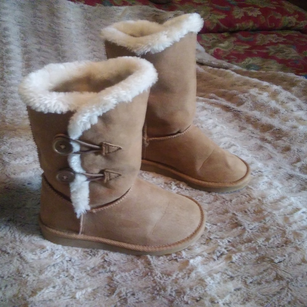 Girls Faux Suede Winter Boots Size 1